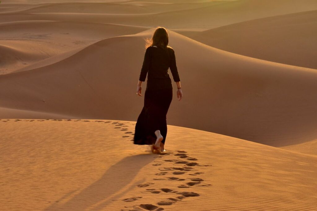 Erg Chebbi Luxury Desert Camp Tour from Marrakech 3 Days